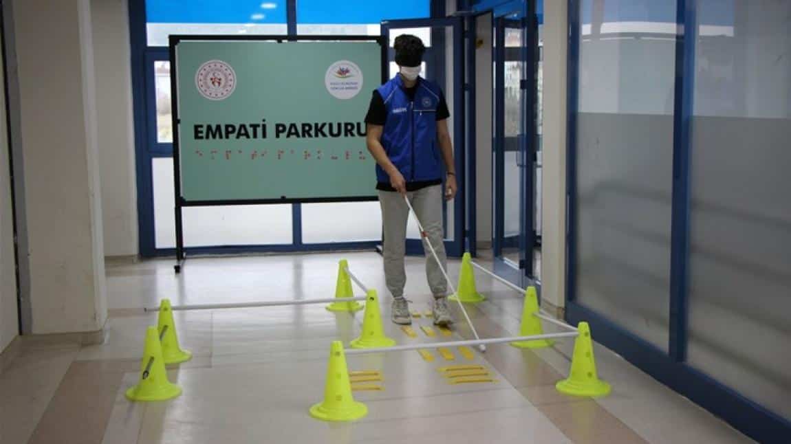 EMPATİ PARKURU